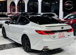 تۆیۆتا کامری